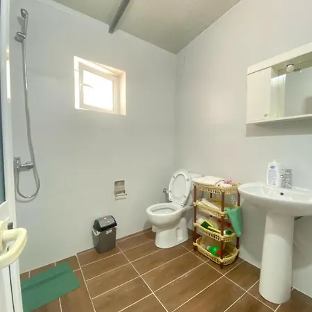 Small House, Sarandë