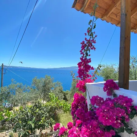 Small House, * Sarandë